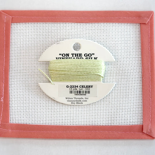 Vineyard Silk To Go Card - Celery